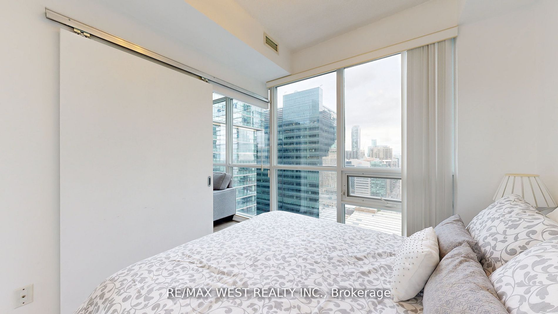 55 Bremner Blvd, #2601