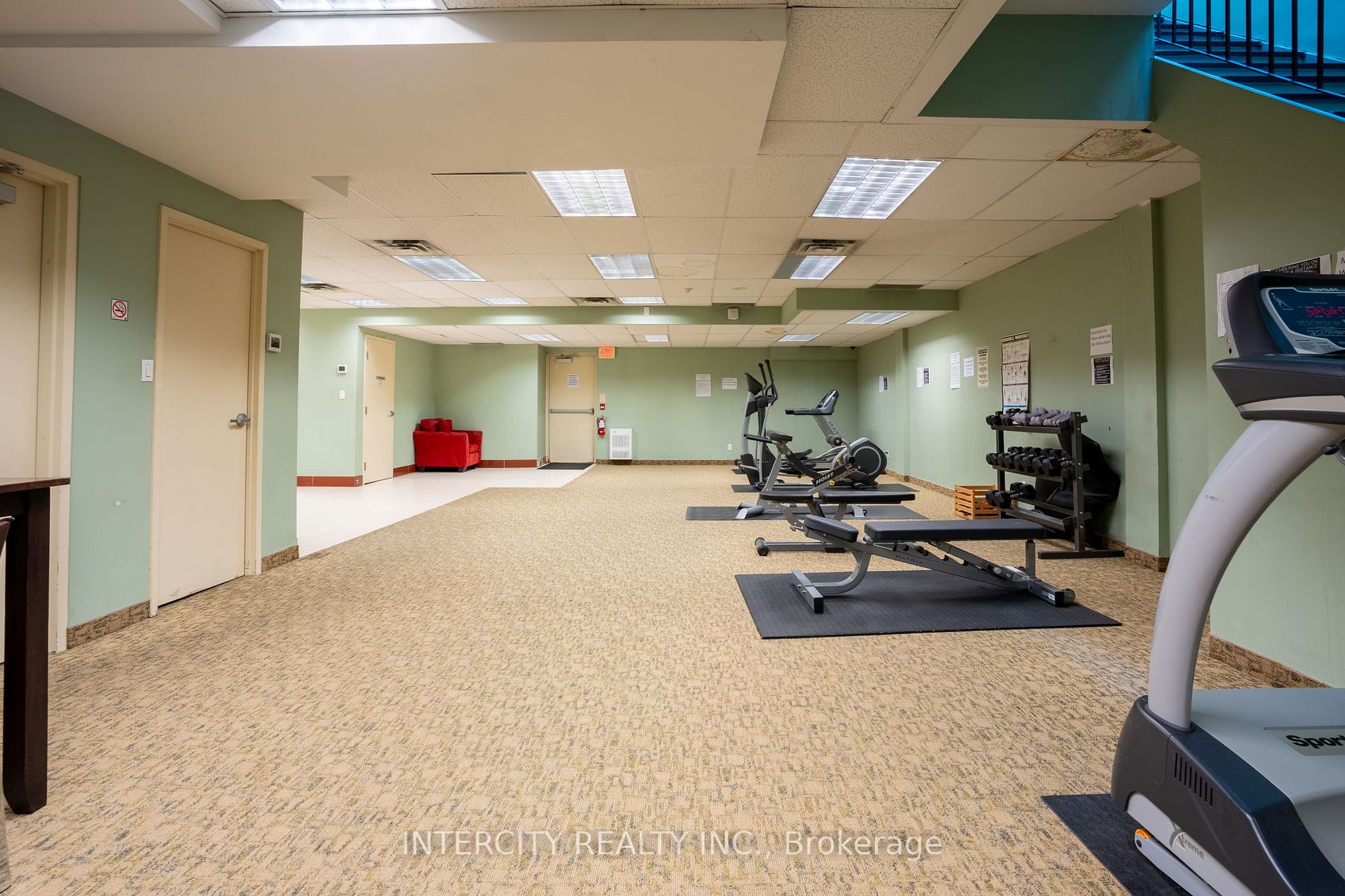 263 Wellington St W, #505