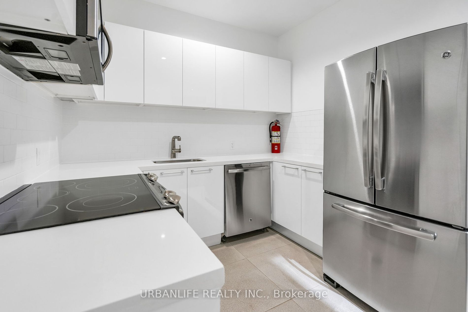 1030 King St W, #1046