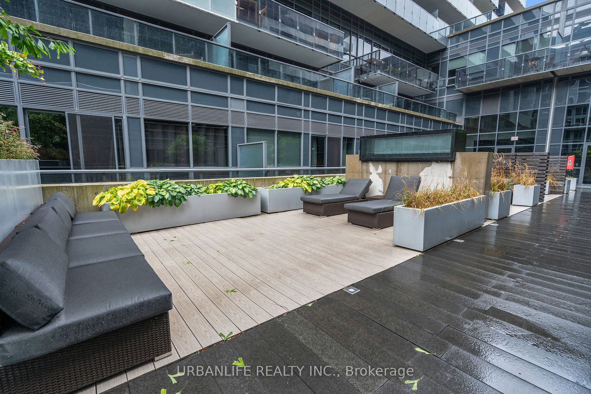 1030 King St W, #1046