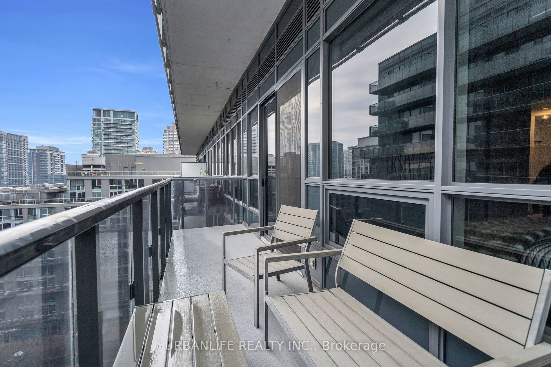 1030 King St W, #1046