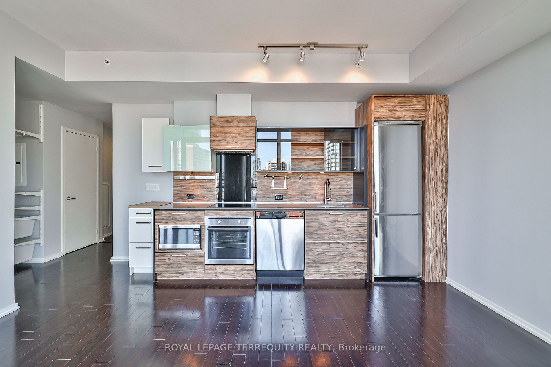 75 St Nicholas St, #1609