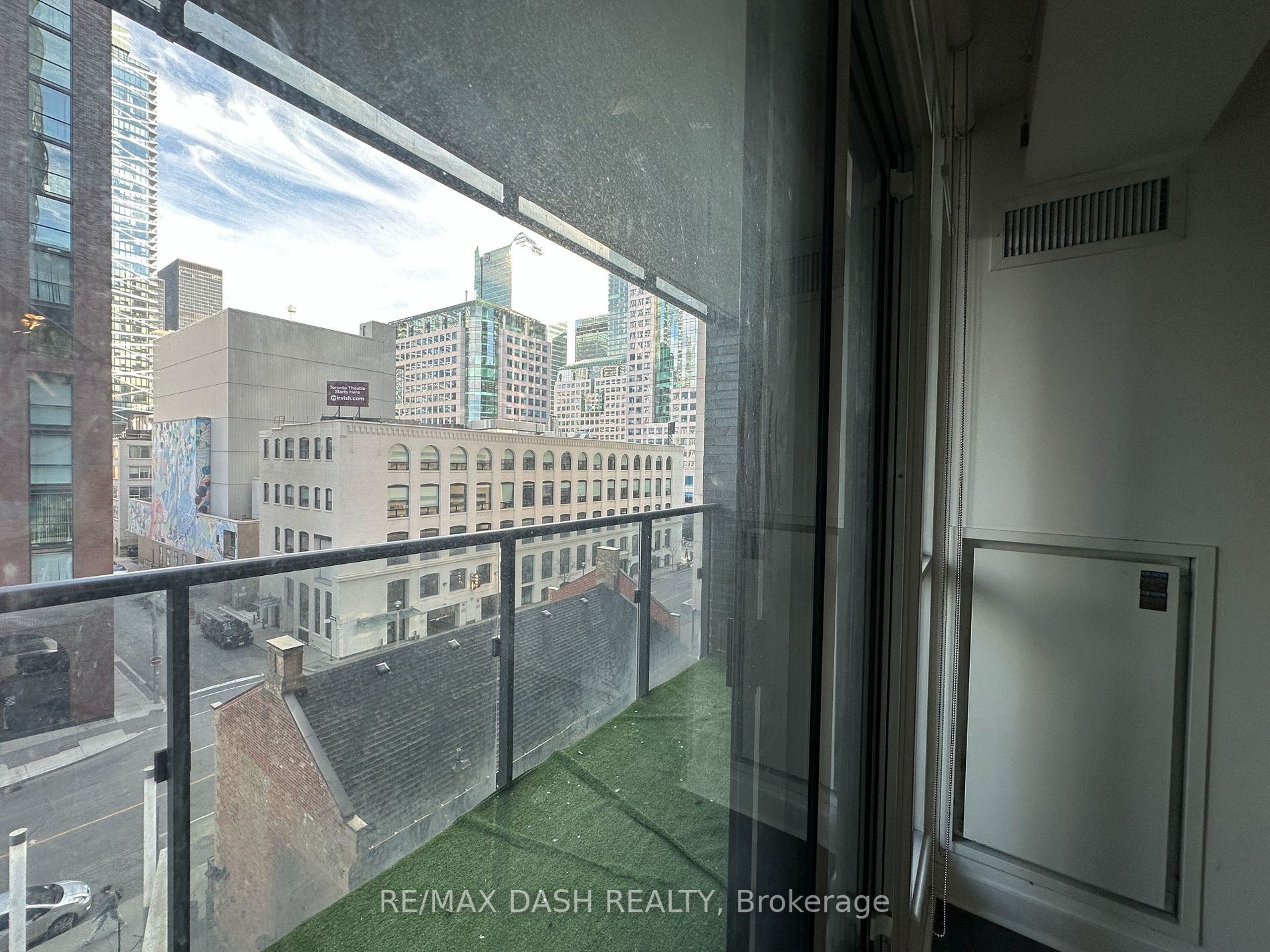 295 Adelaide St W, #512