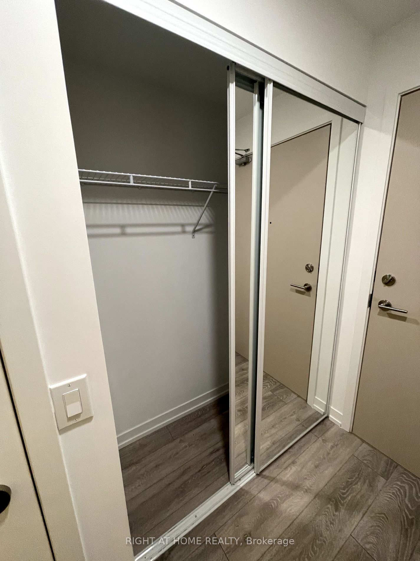 2020 Bathurst St, #316
