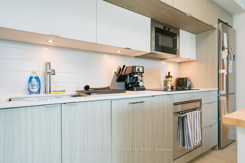 575 Bloor St E, #1504
