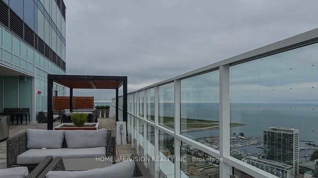 17 Bathurst St, #603