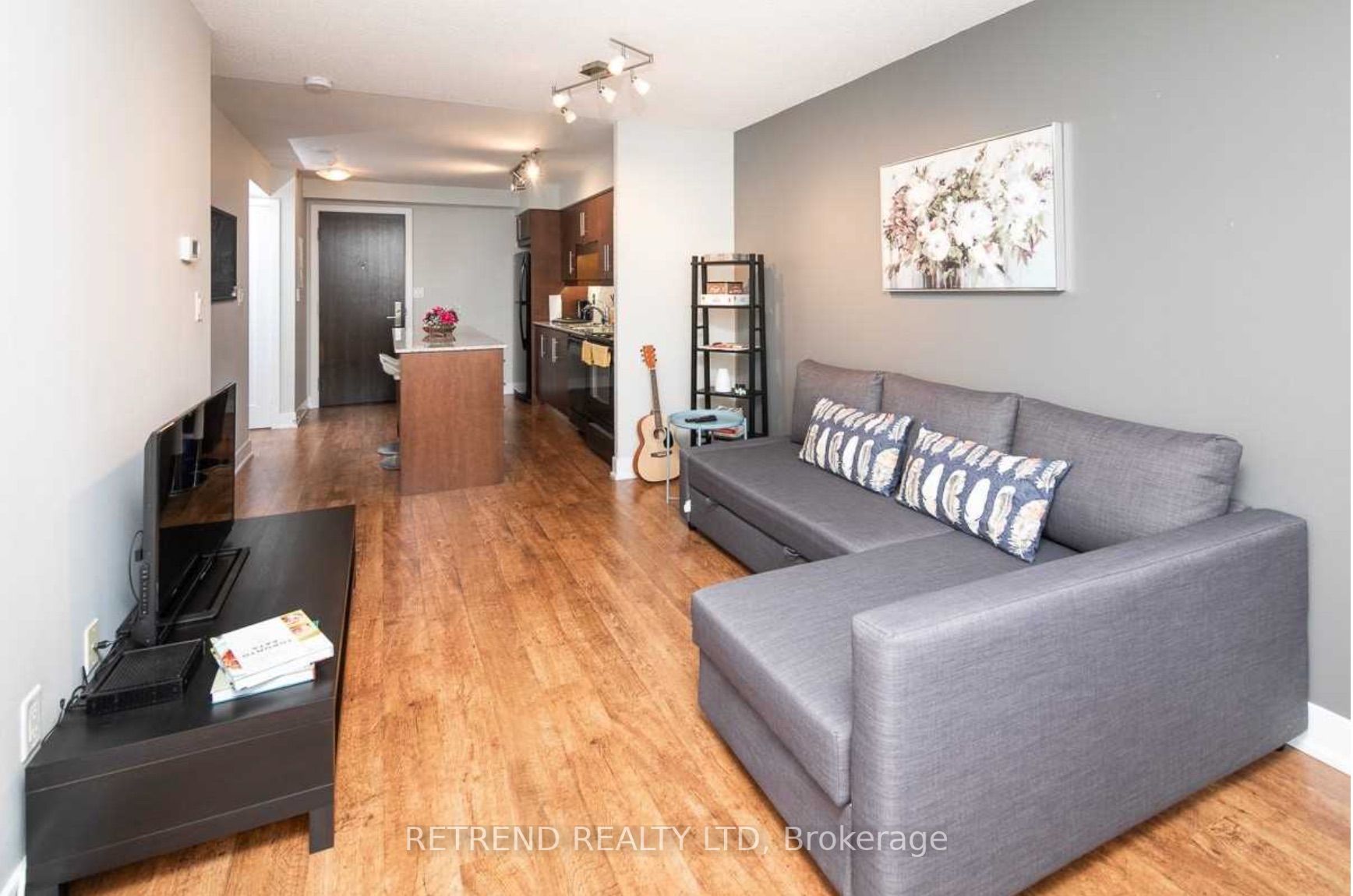 20 Blue Jays Way, #1609