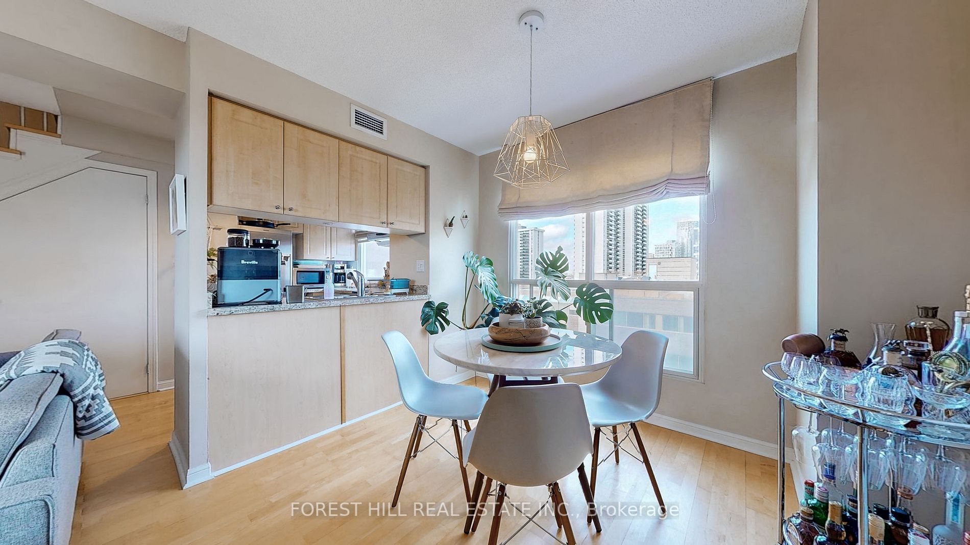 119 Merton St, #806