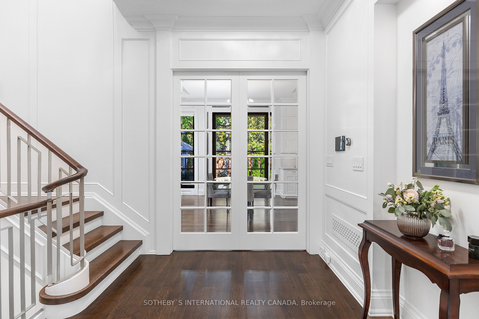 22 Hillhurst Blvd