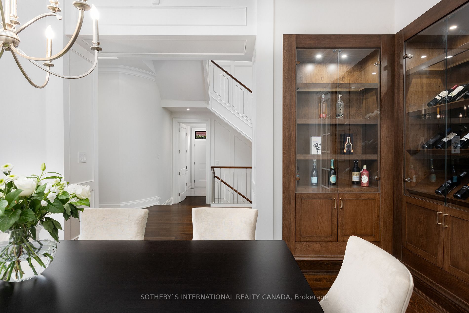 22 Hillhurst Blvd