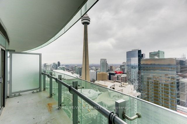 12 York St, #4009