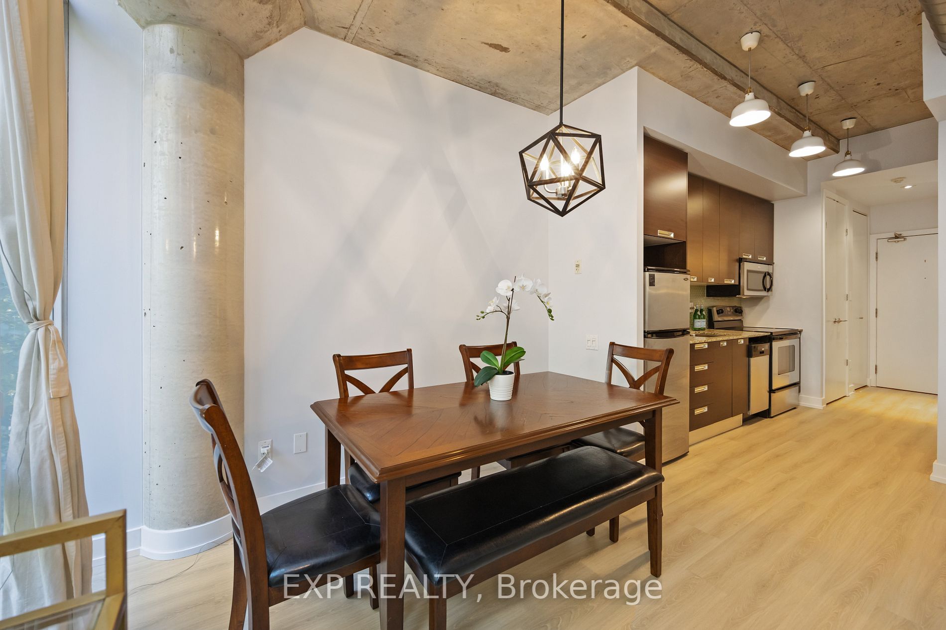 20 Stewart St, #202