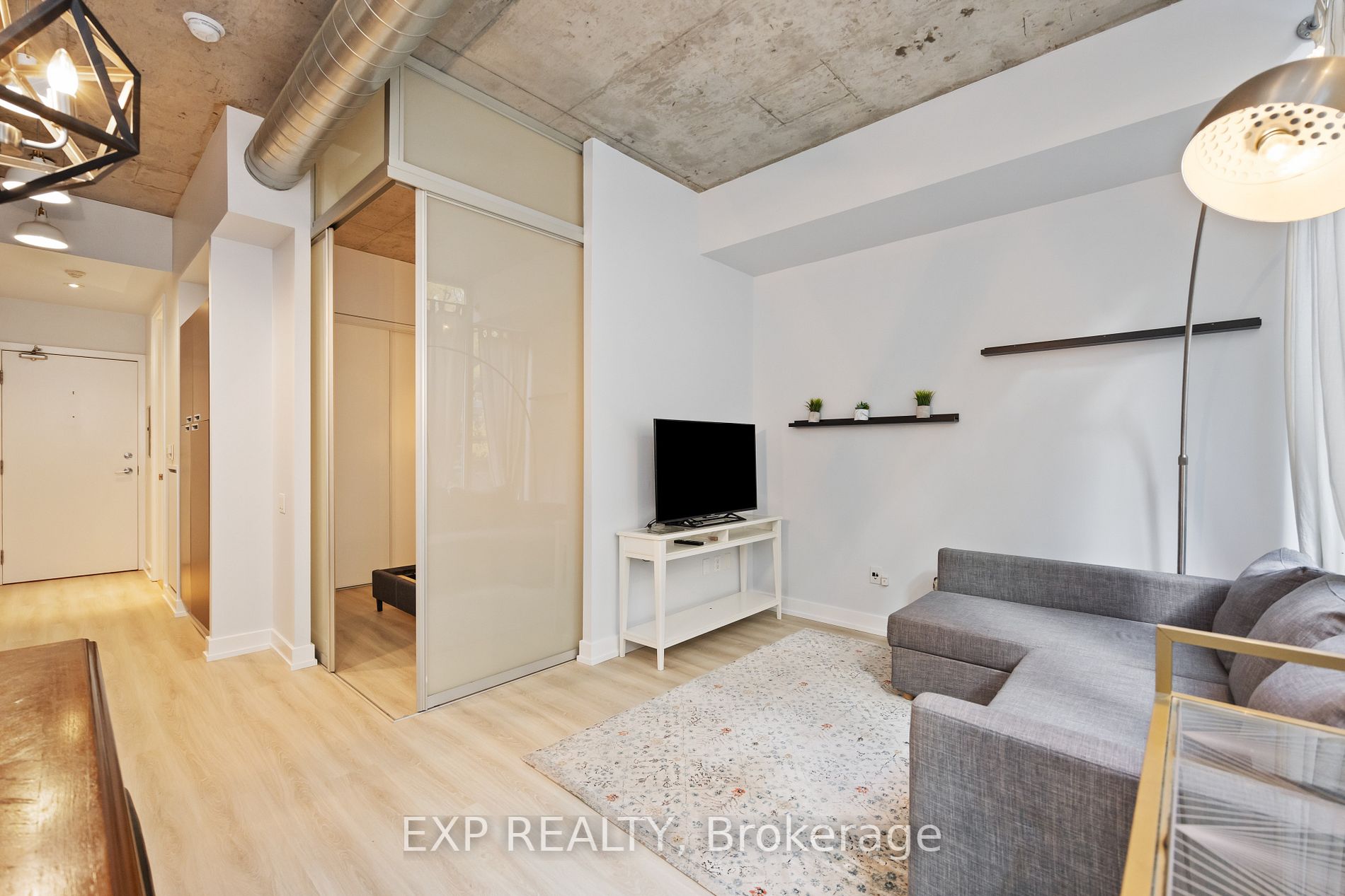 20 Stewart St, #202