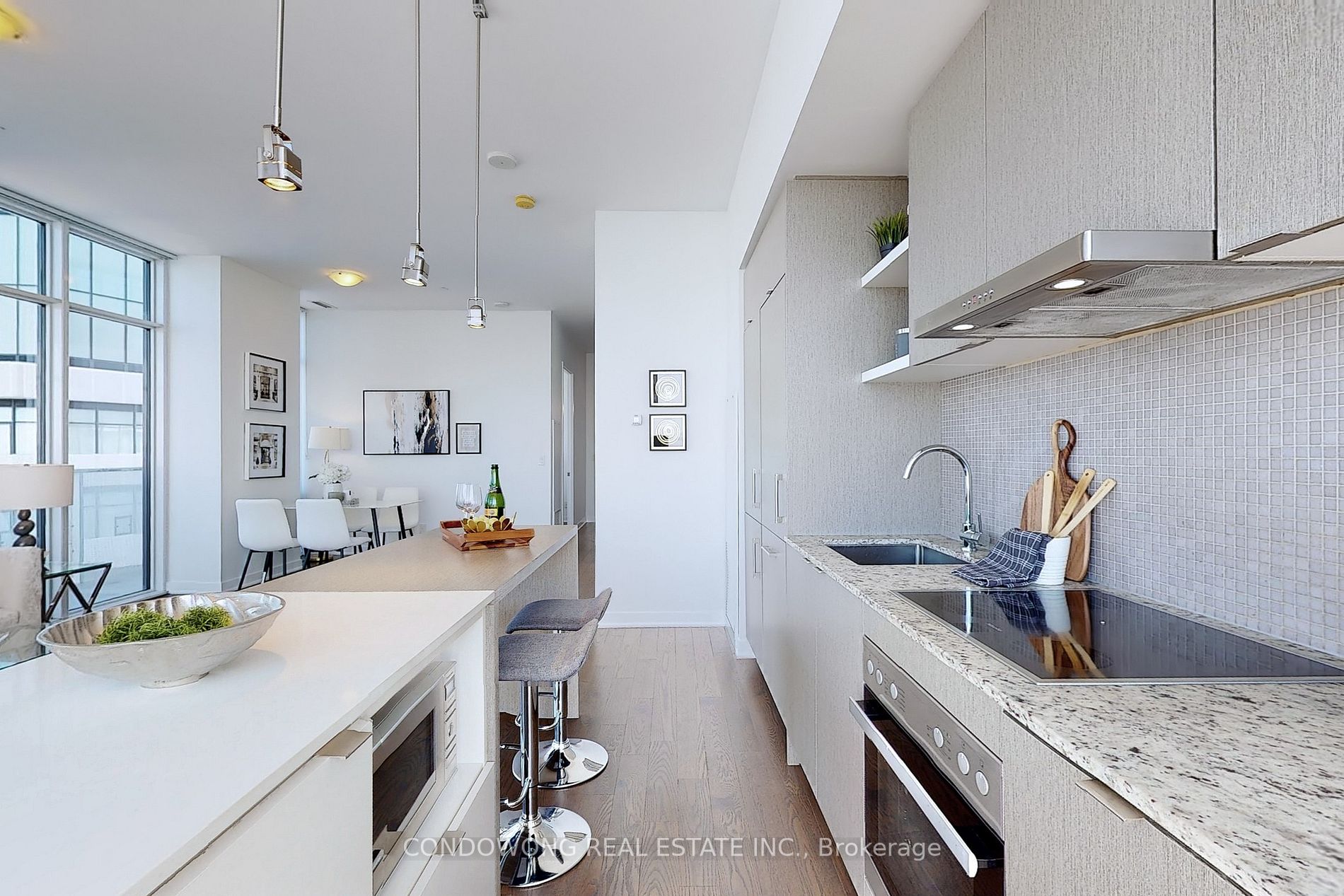 88 Harbour St, #7210