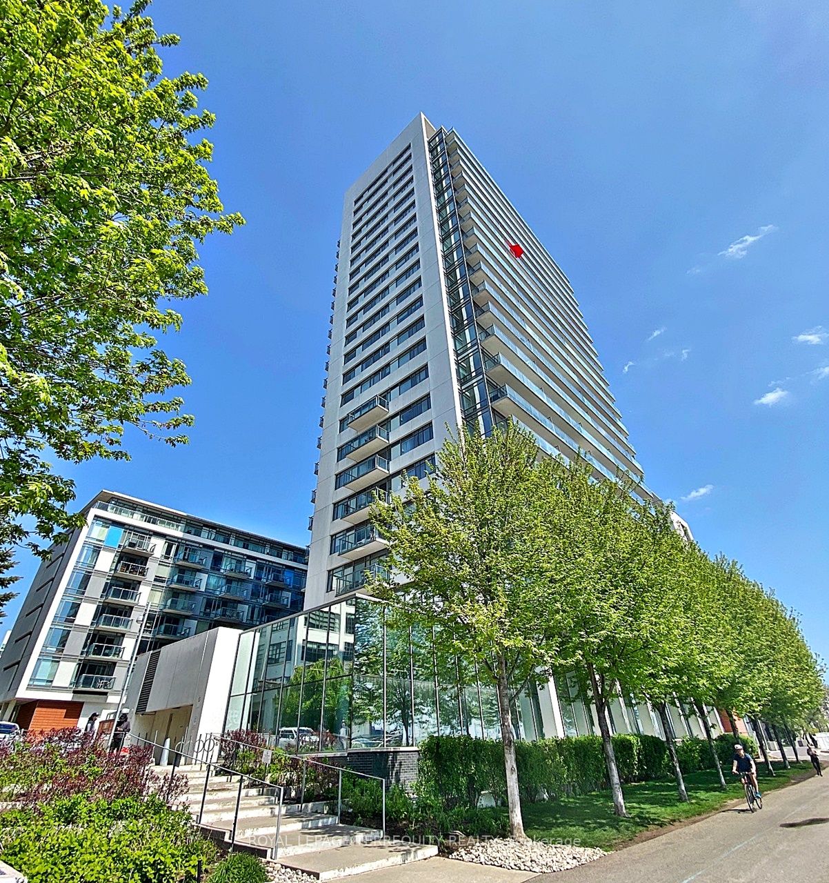 90 Stadium Rd, #Th117