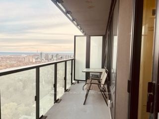 575 Bloor St E, #3205