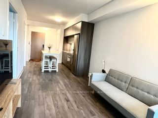 575 Bloor St E, #3205