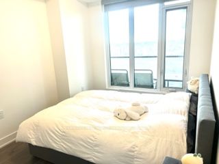 575 Bloor St E, #3205