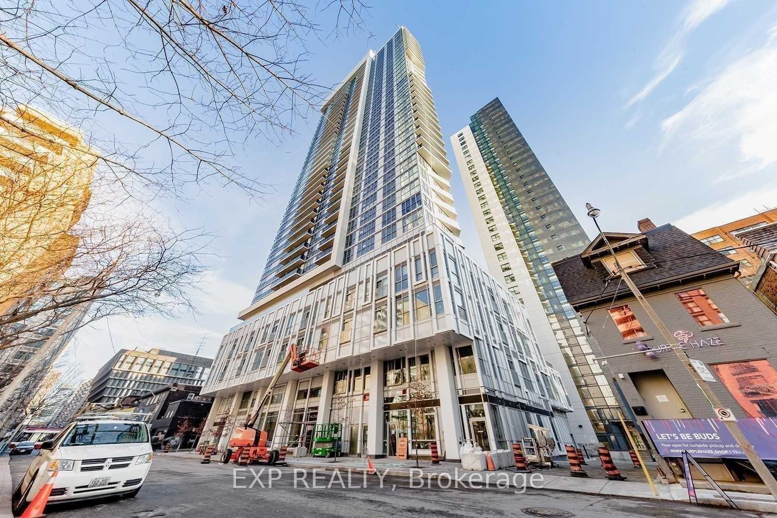77 Mutual St, #2210