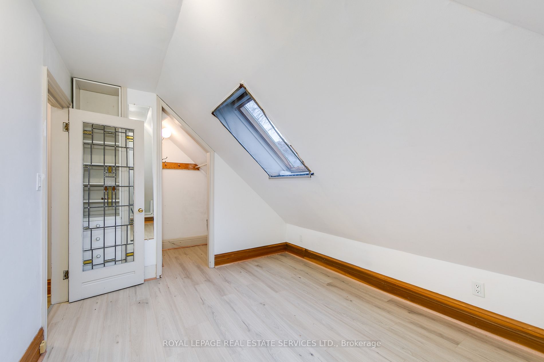 353 Spadina Rd, #3
