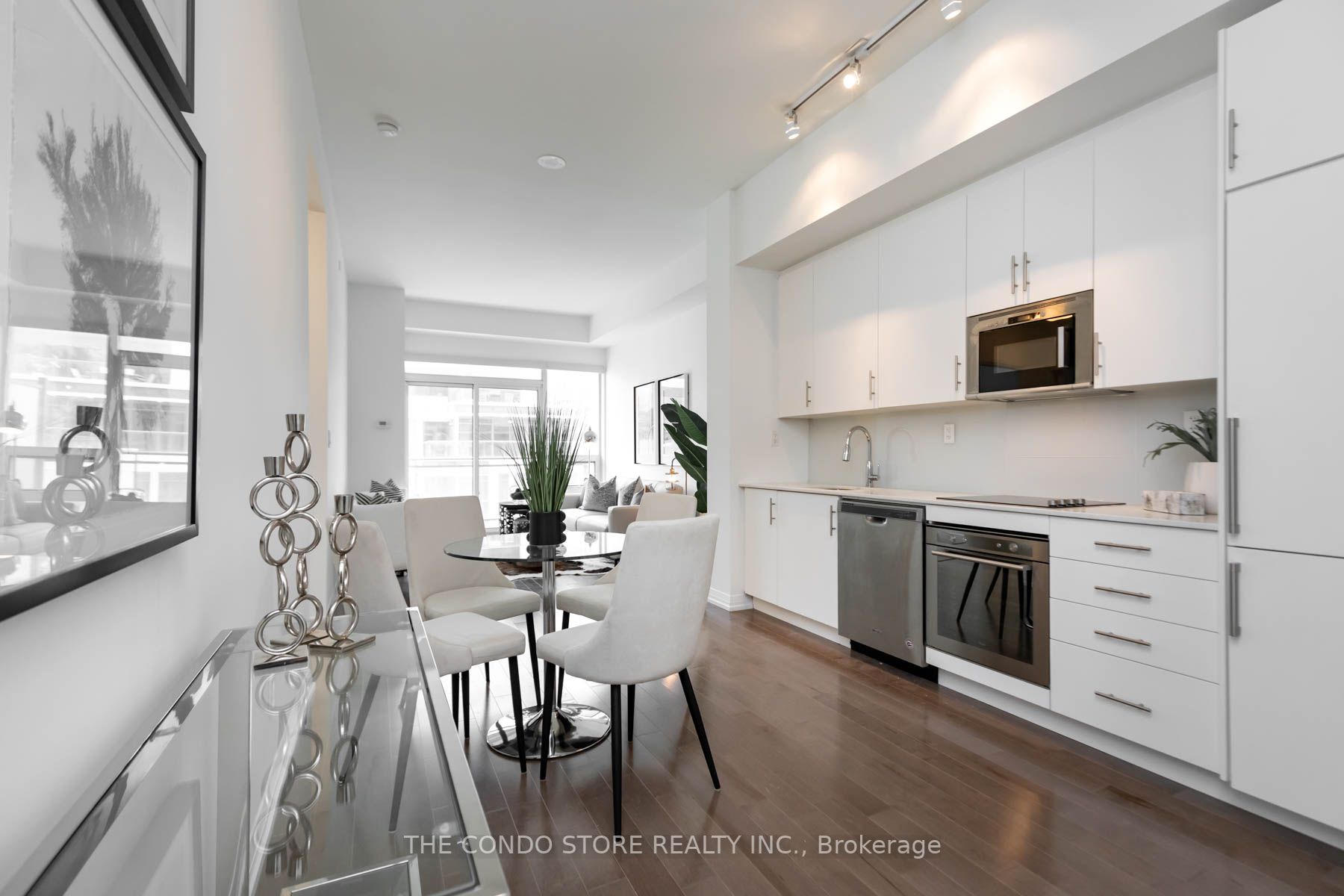 460 Adelaide St E, #2201