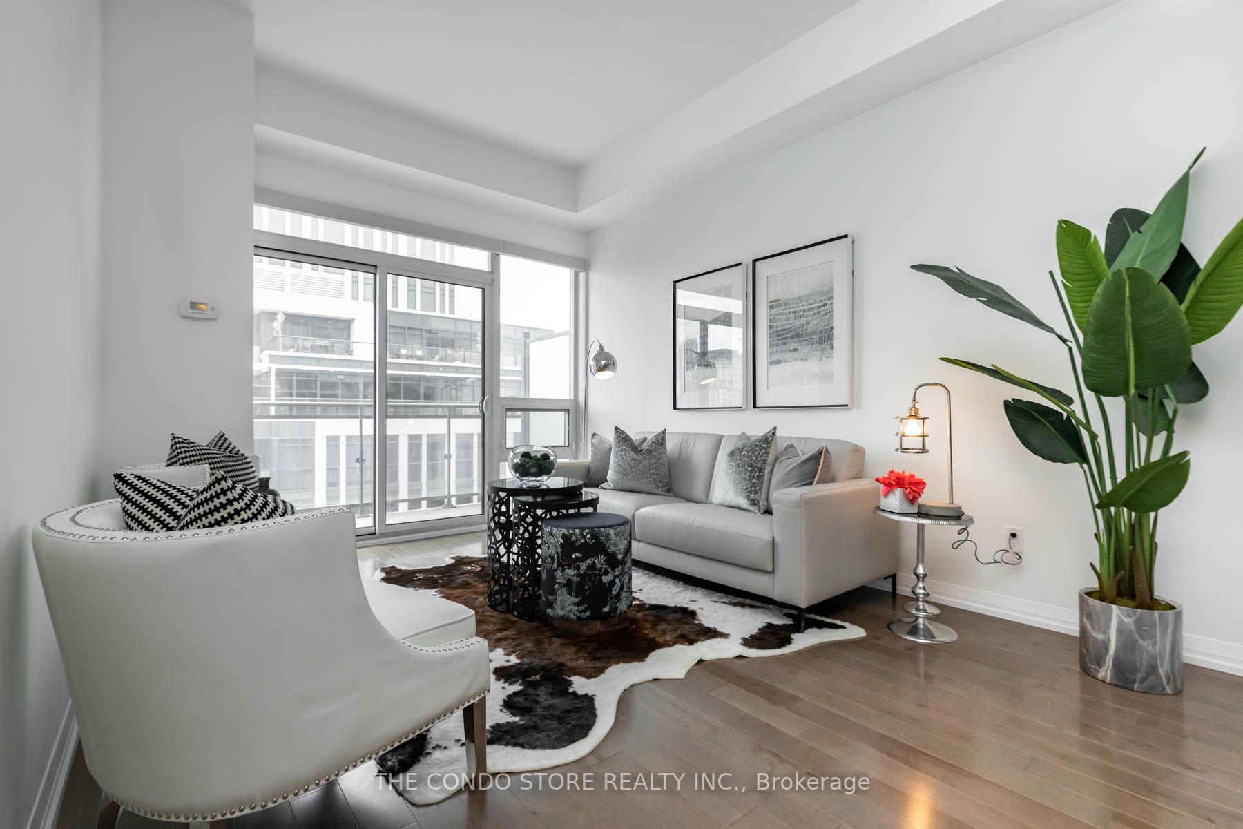 460 Adelaide St E, #2201
