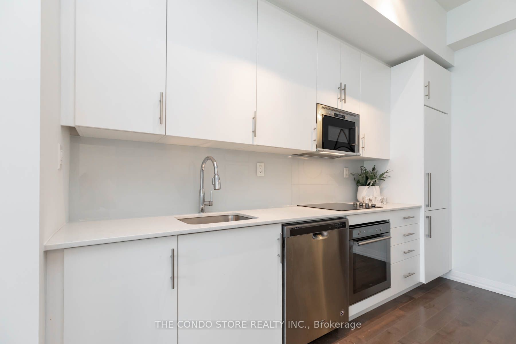 460 Adelaide St E, #2201