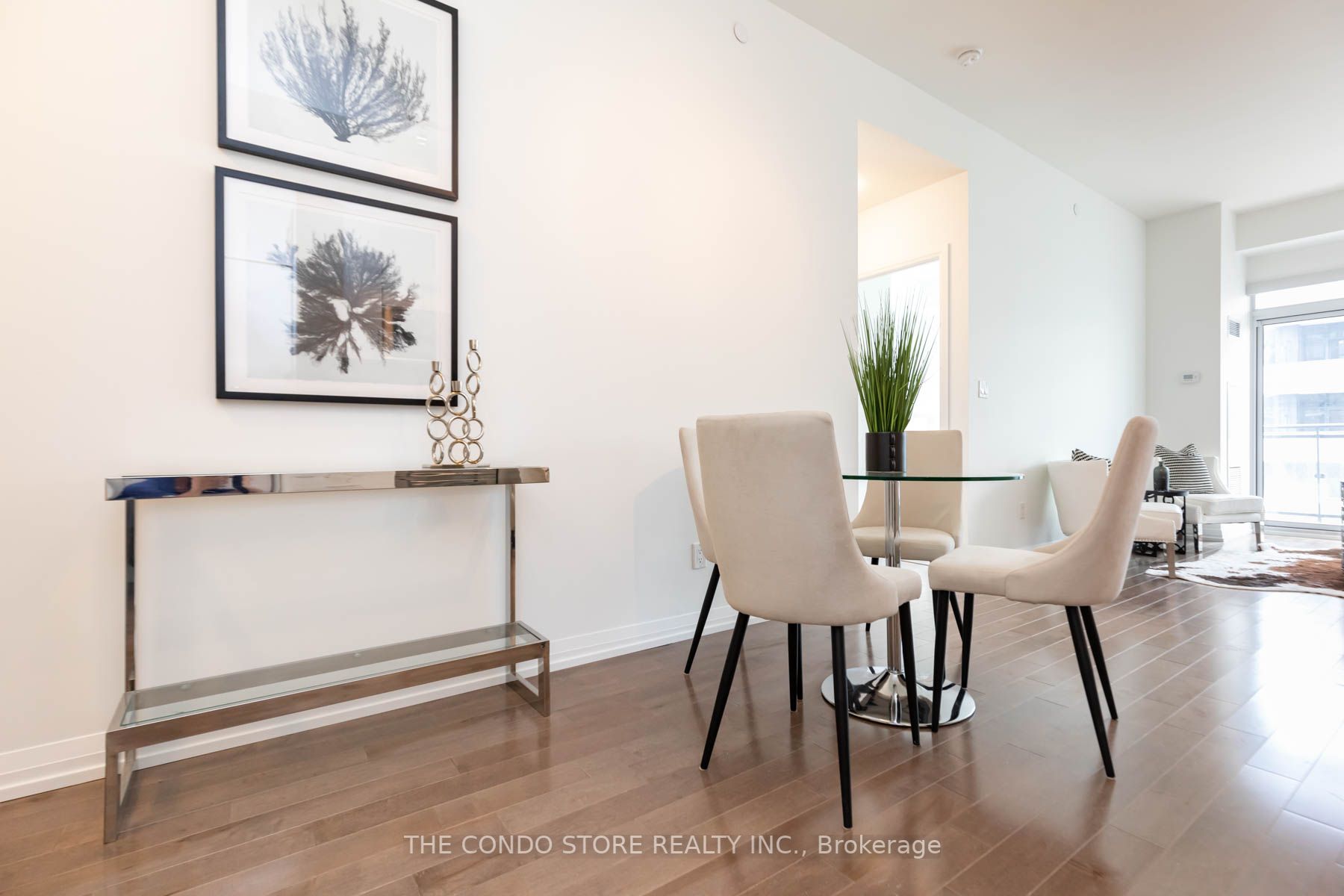 460 Adelaide St E, #2201