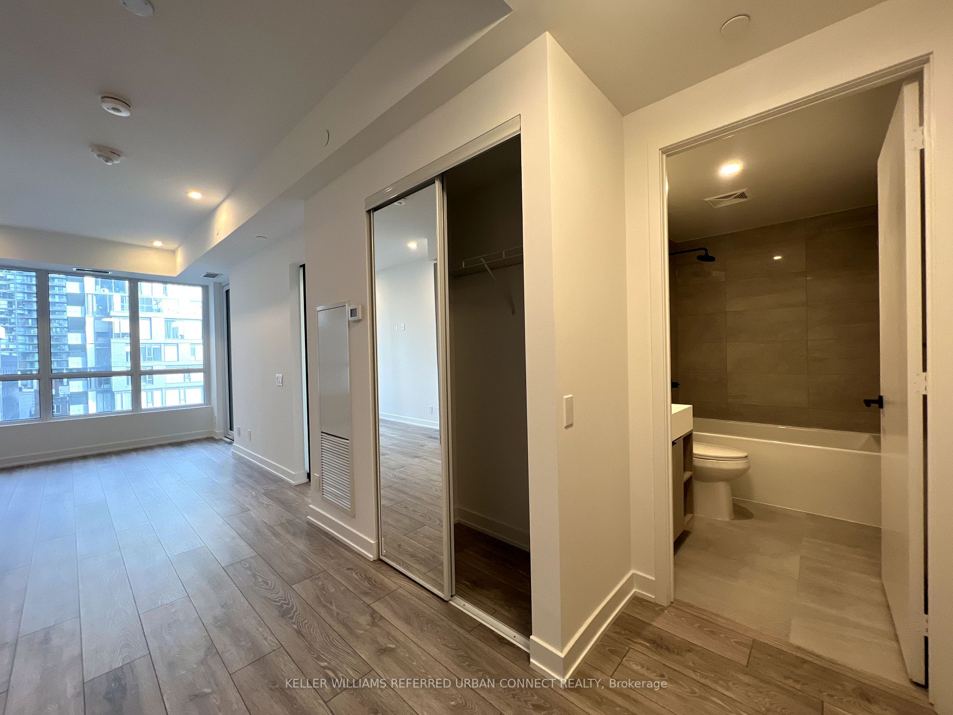 108 Peter Street #1113