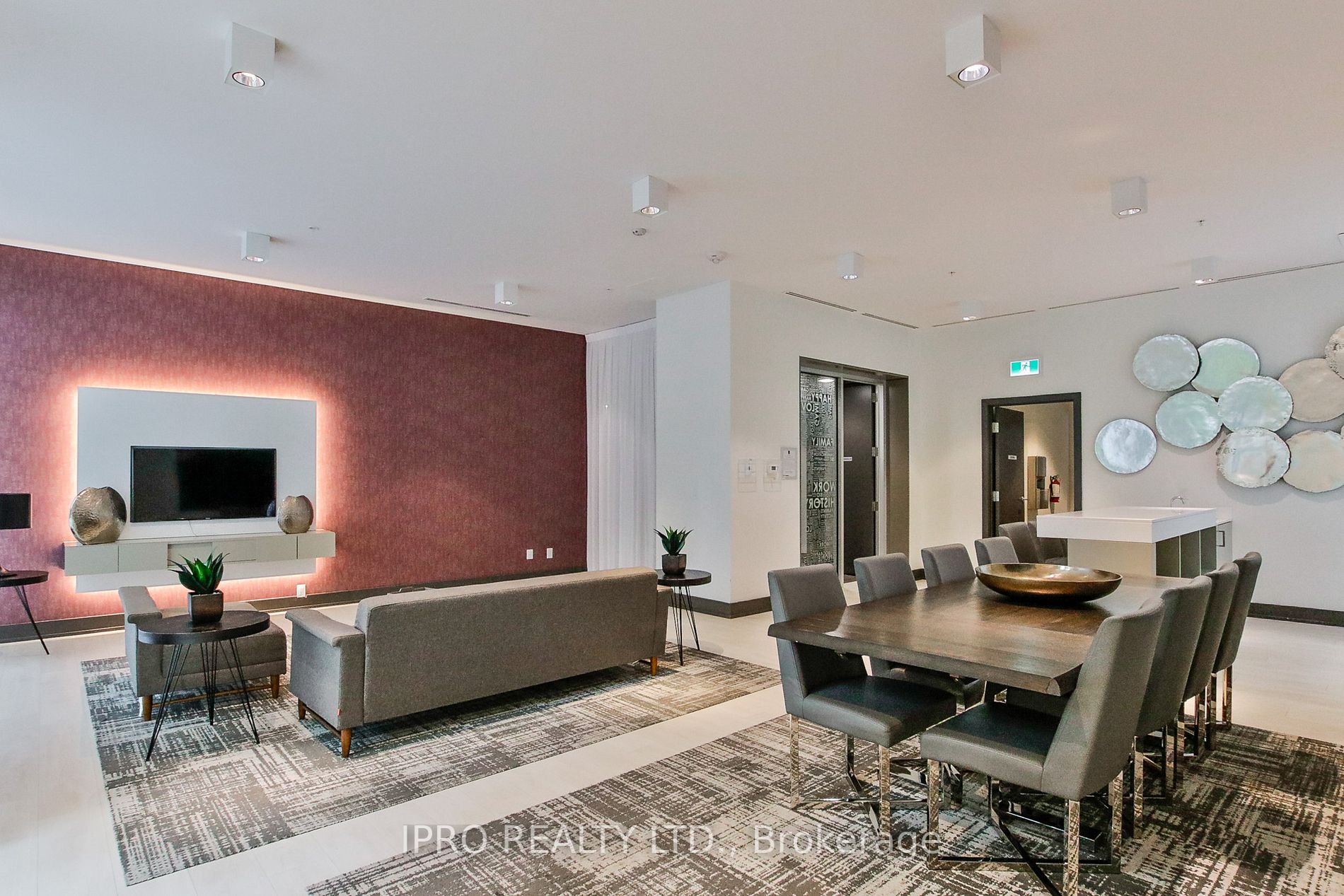 68 Merton Street, #516