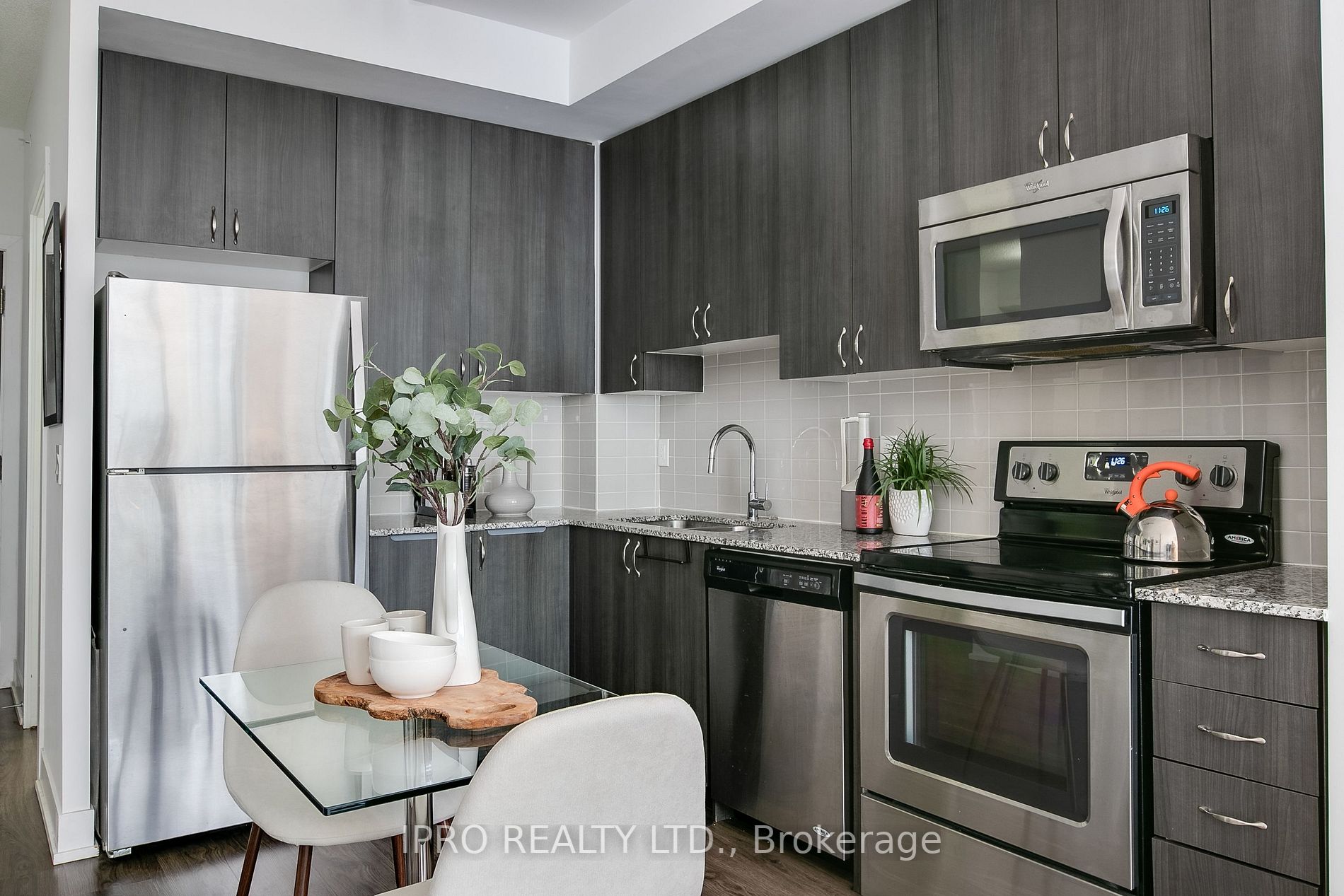 68 Merton Street, #516