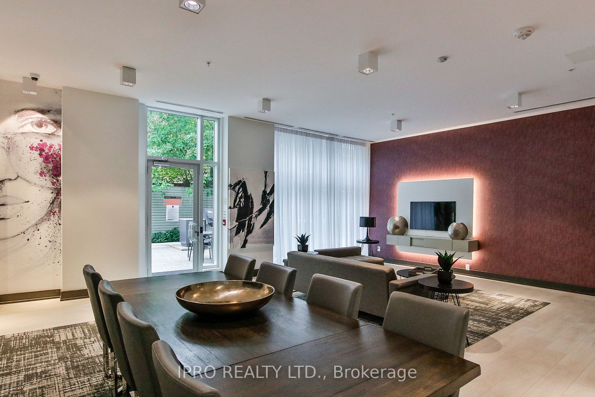 68 Merton Street, #516
