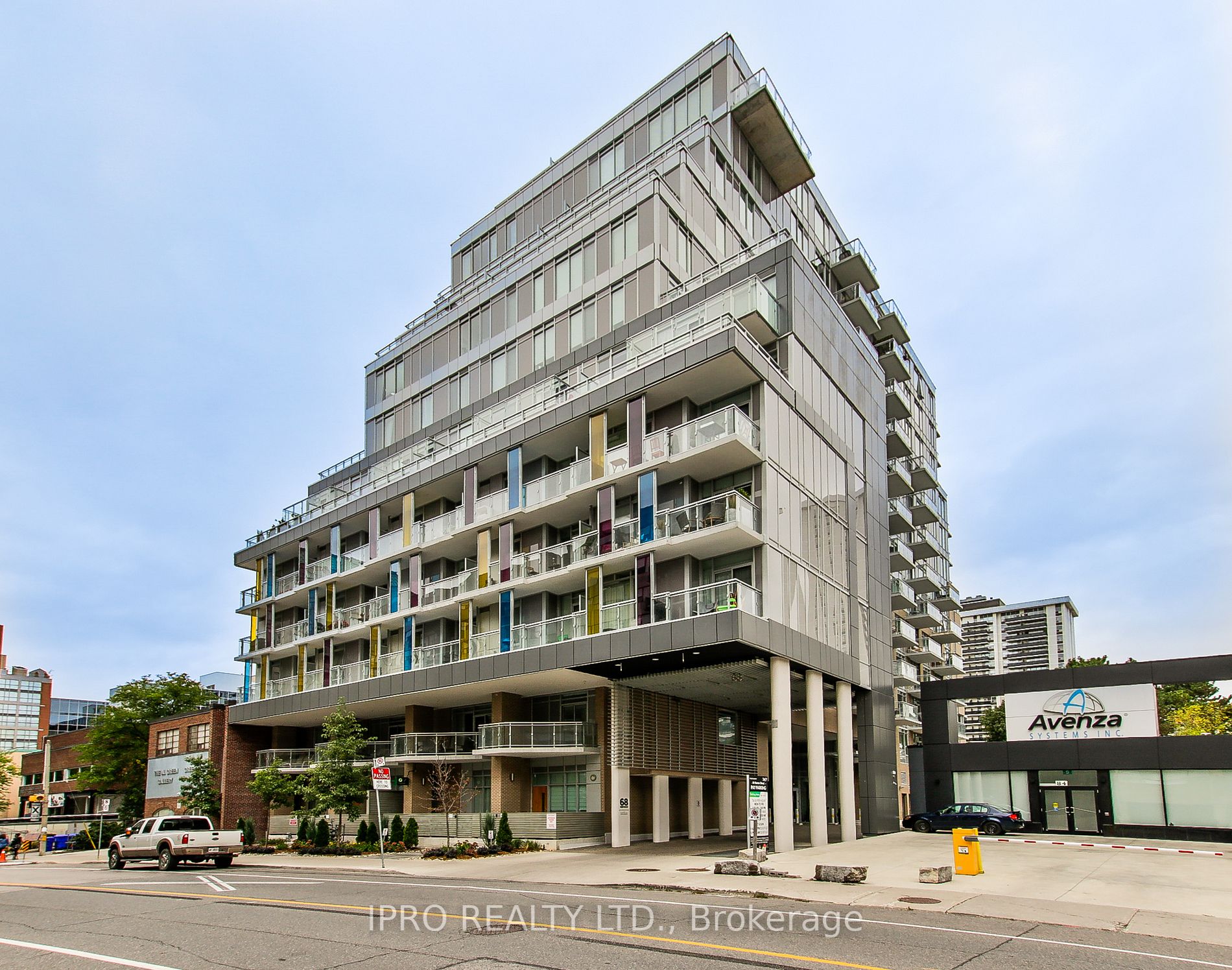 68 Merton Street, #516