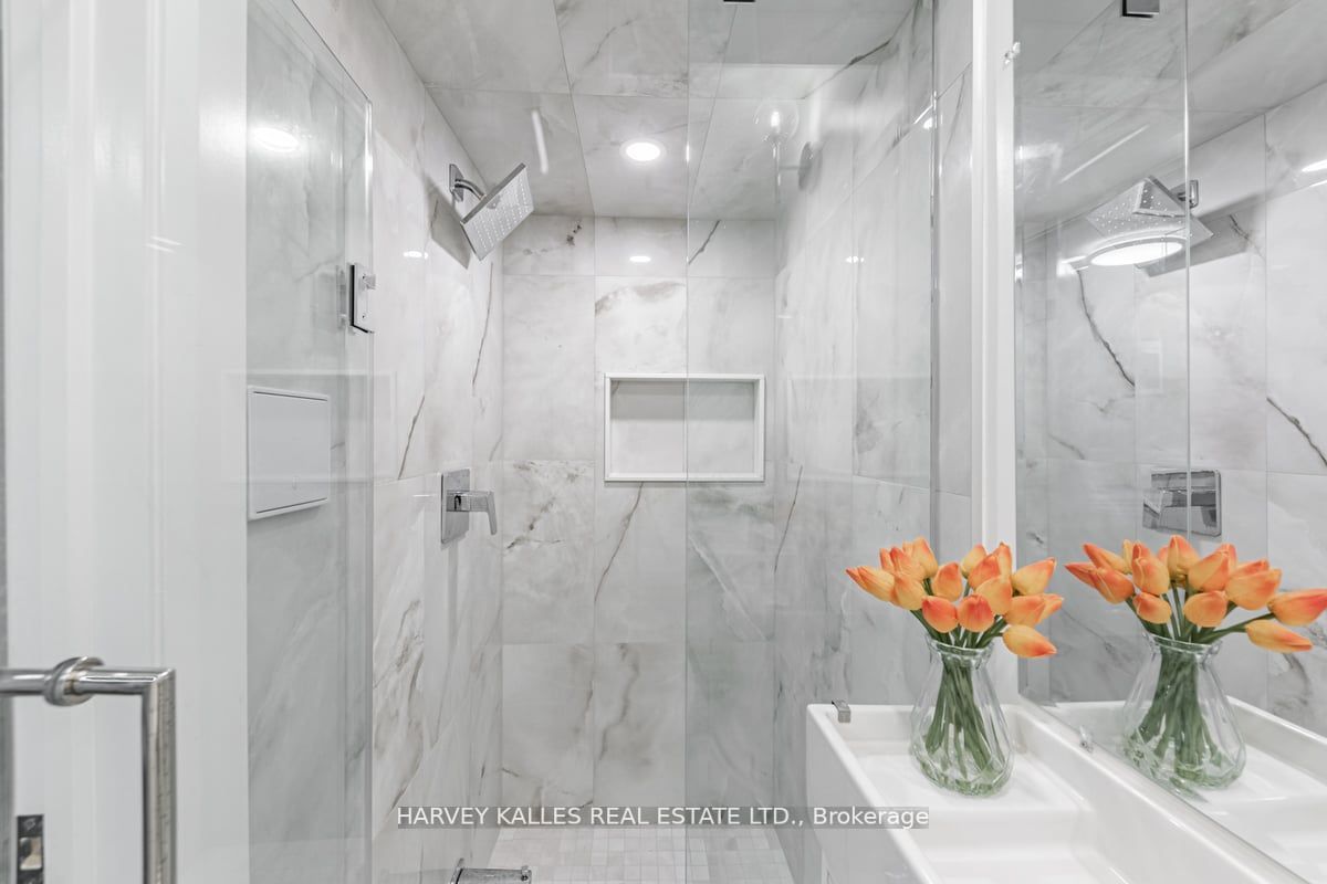10 Cavotti Cres, #Lower A
