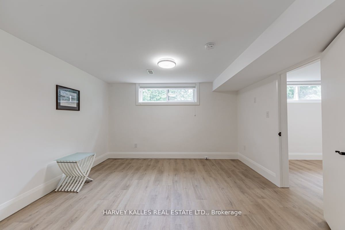 10 Cavotti Cres, #Lower A