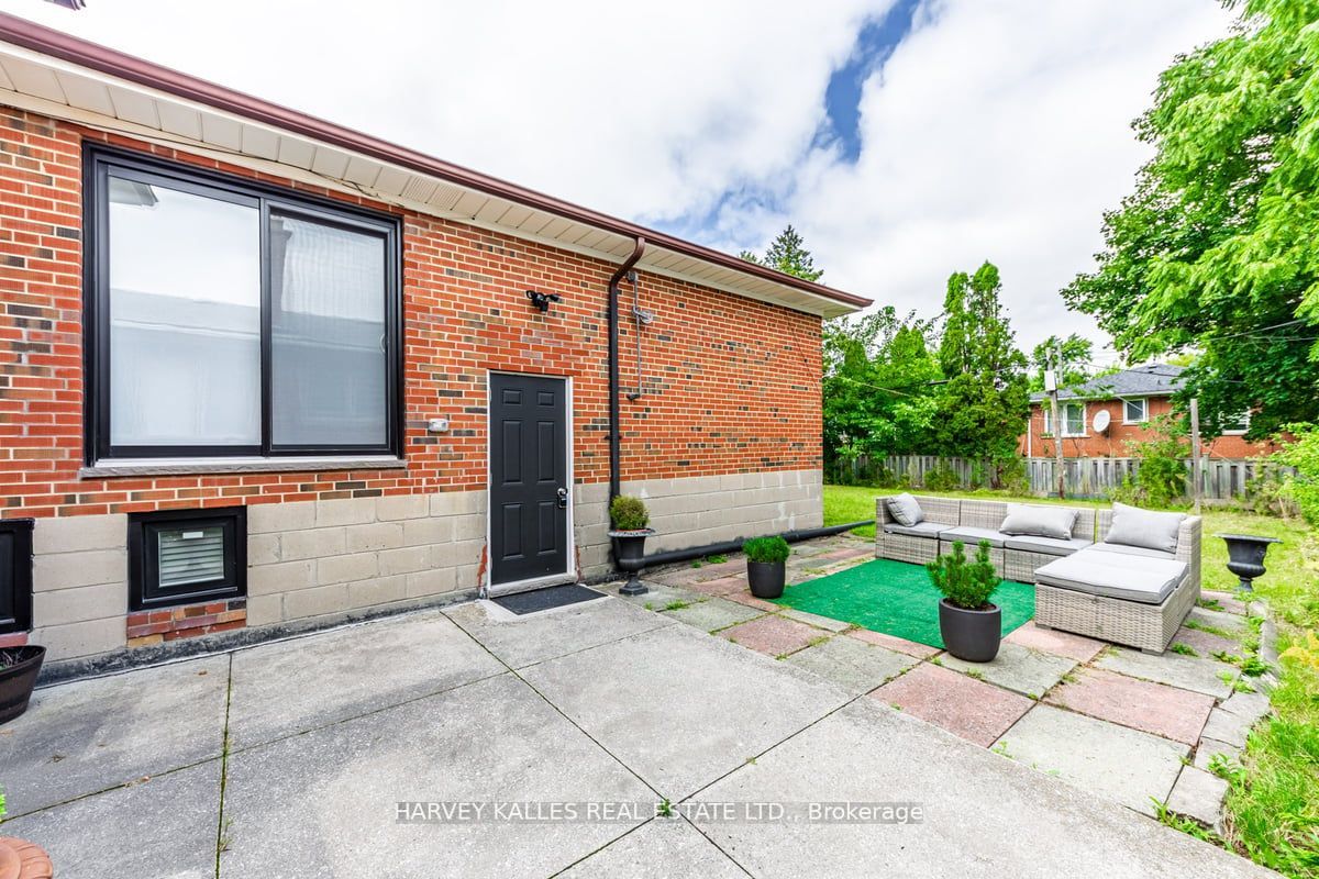 10 Cavotti Cres, #Lower A