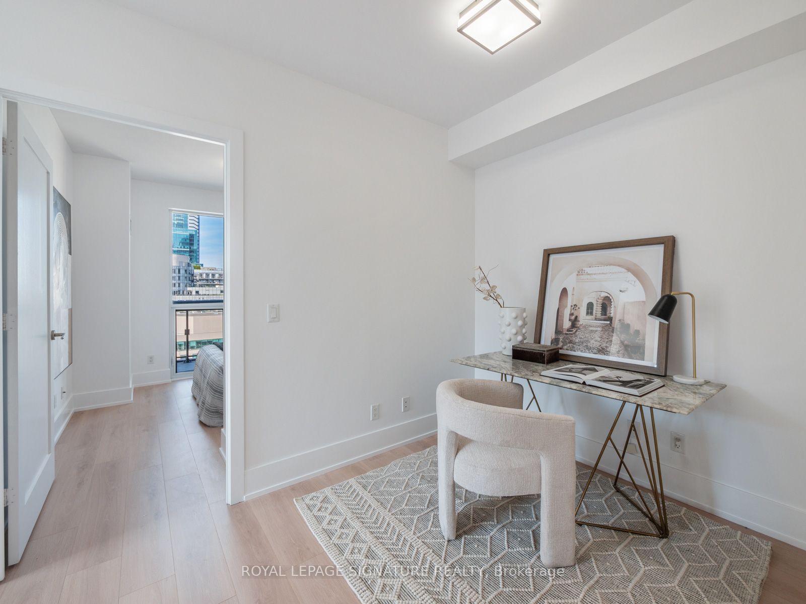 300 Front St W, #2012
