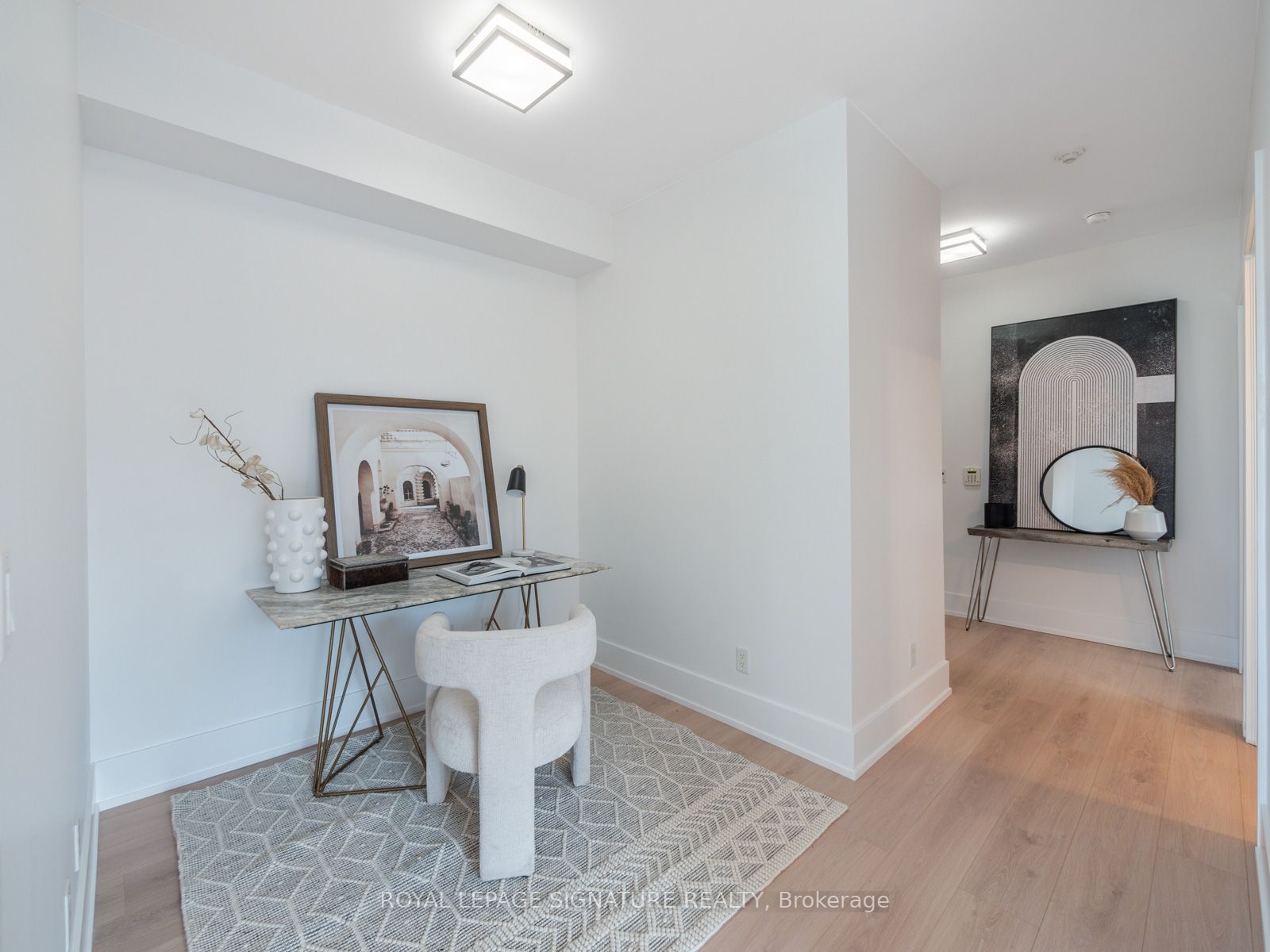300 Front St W, #2012