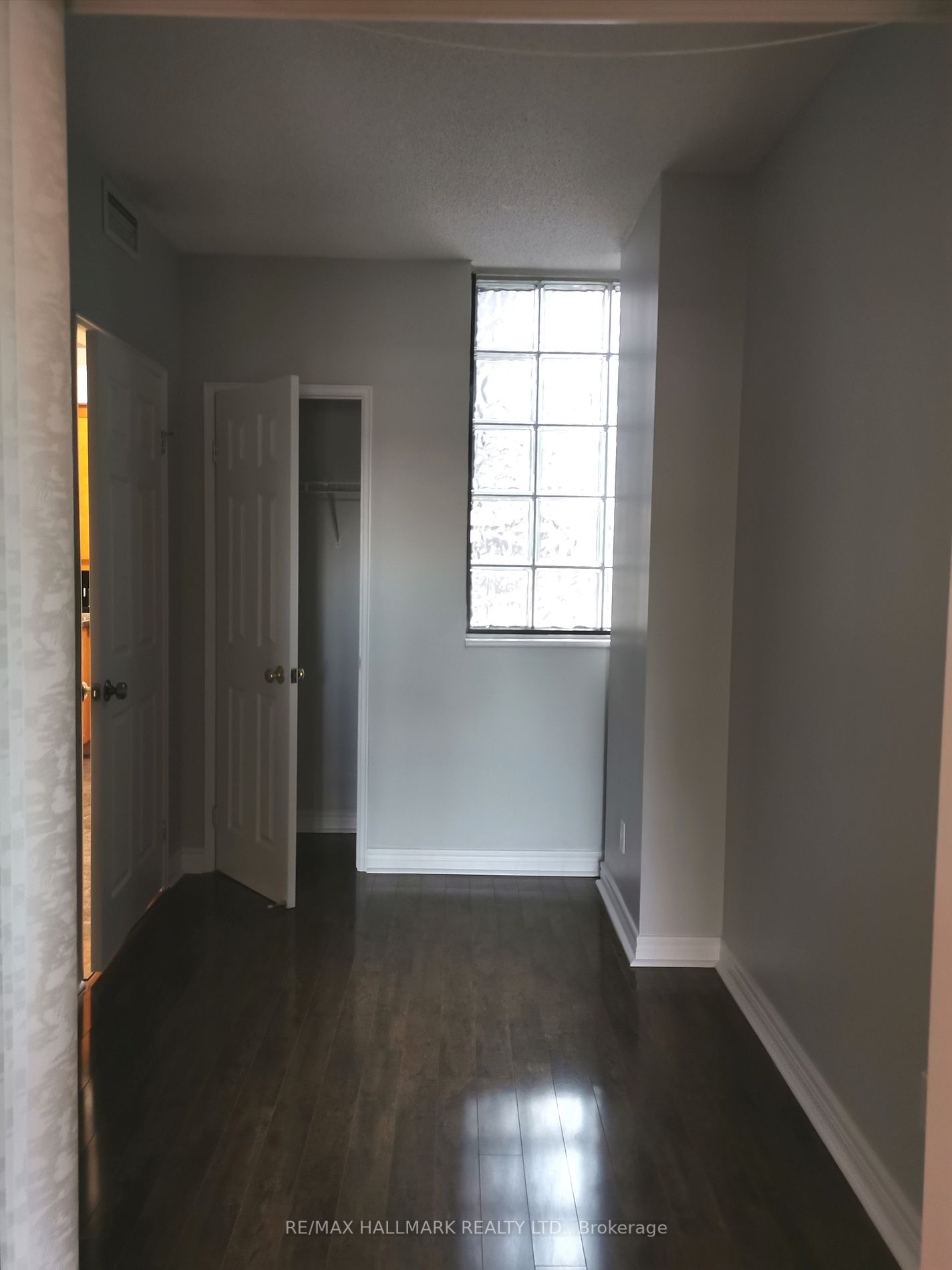 55 Bloor Street E, #1203