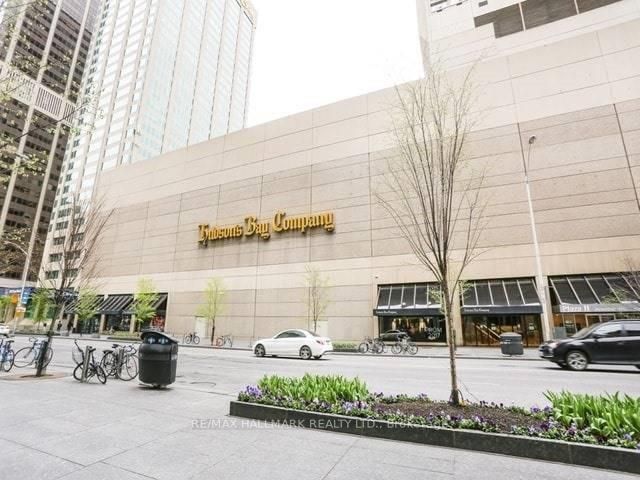 55 Bloor Street E, #1203