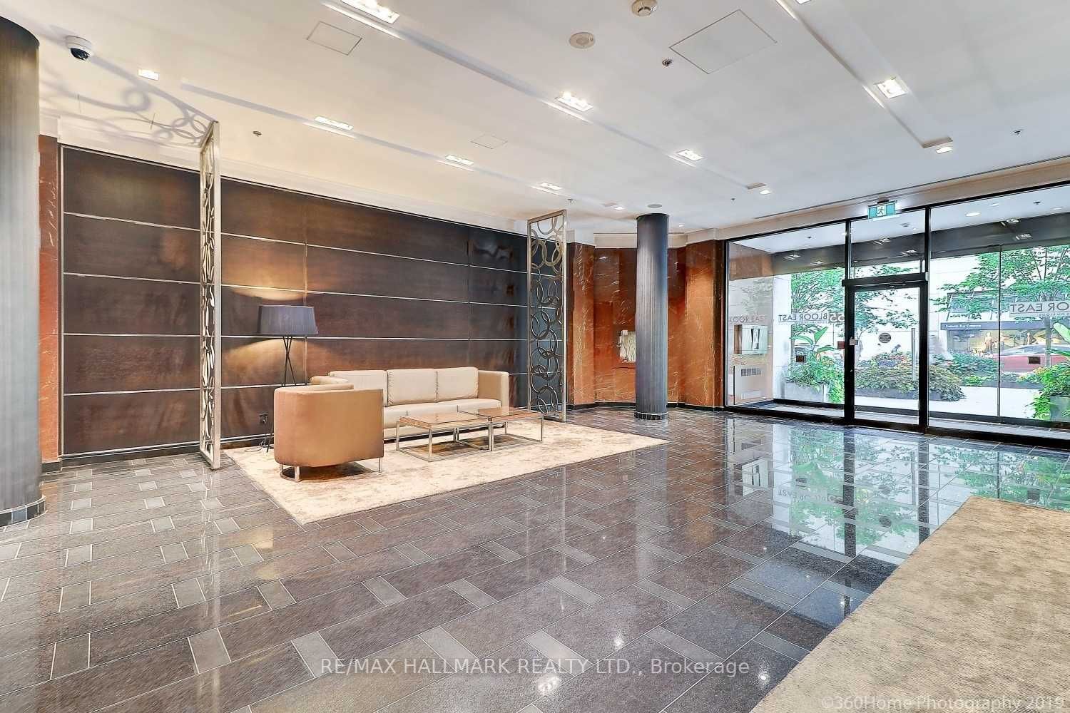 55 Bloor Street E, #1203