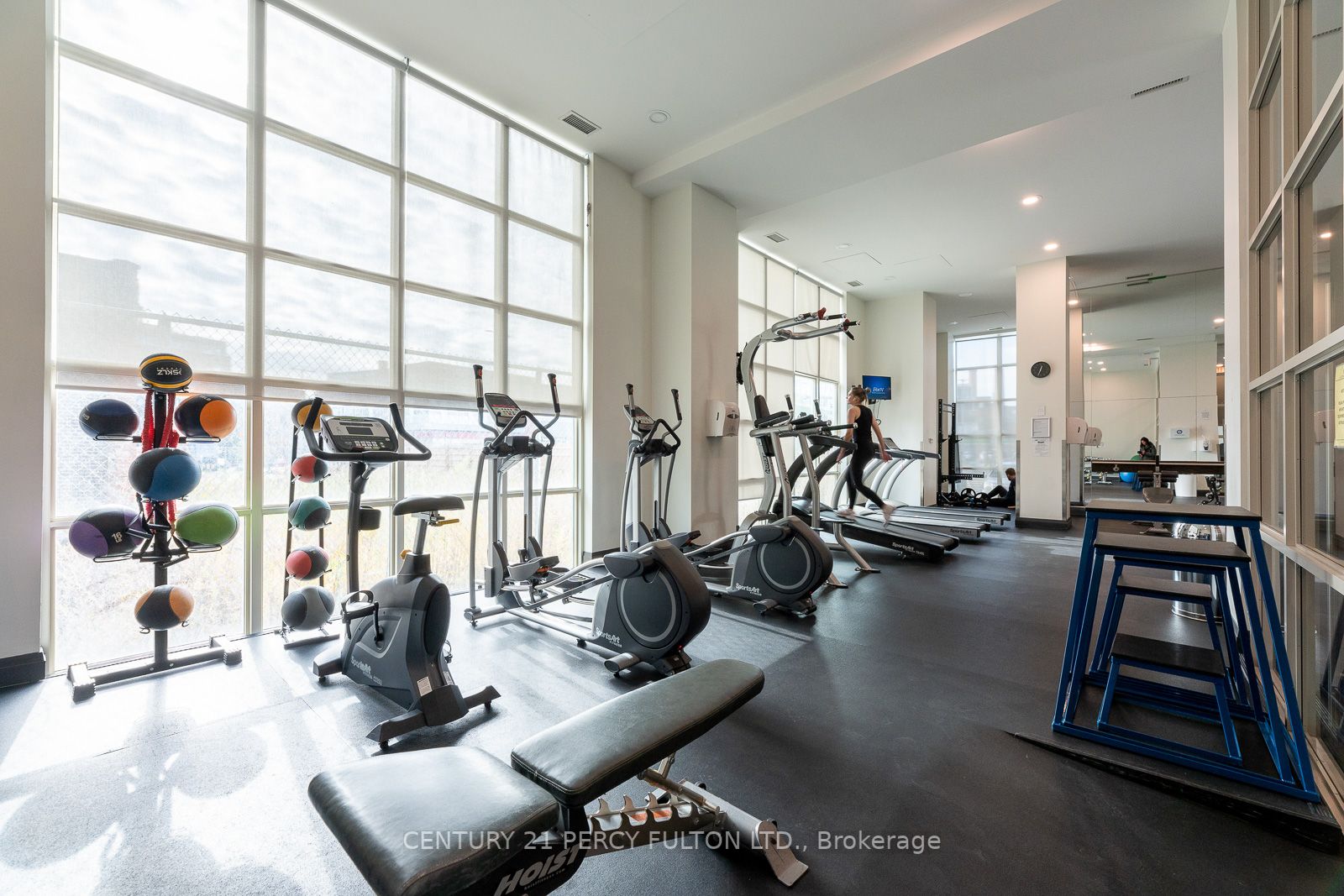 125 Western Battery Rd, #2210