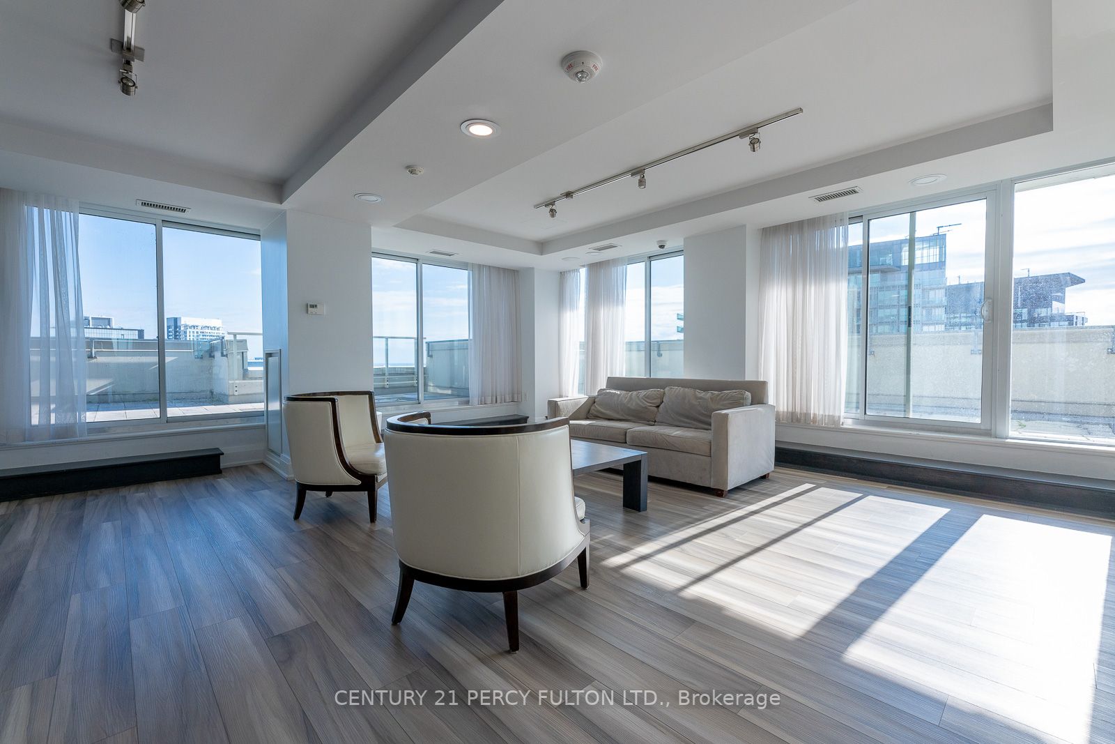 125 Western Battery Rd, #2210
