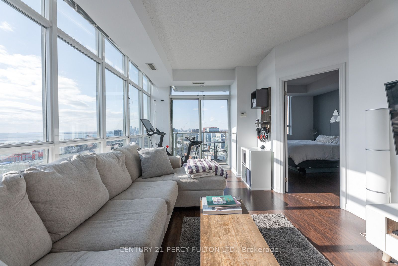 125 Western Battery Rd, #2210