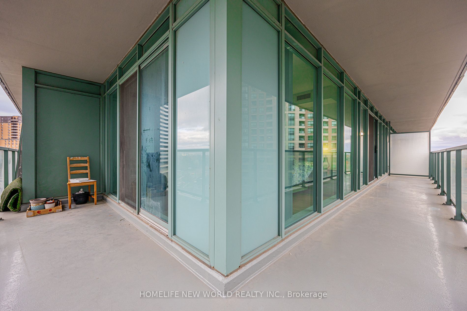 5500 Yonge Street, #710