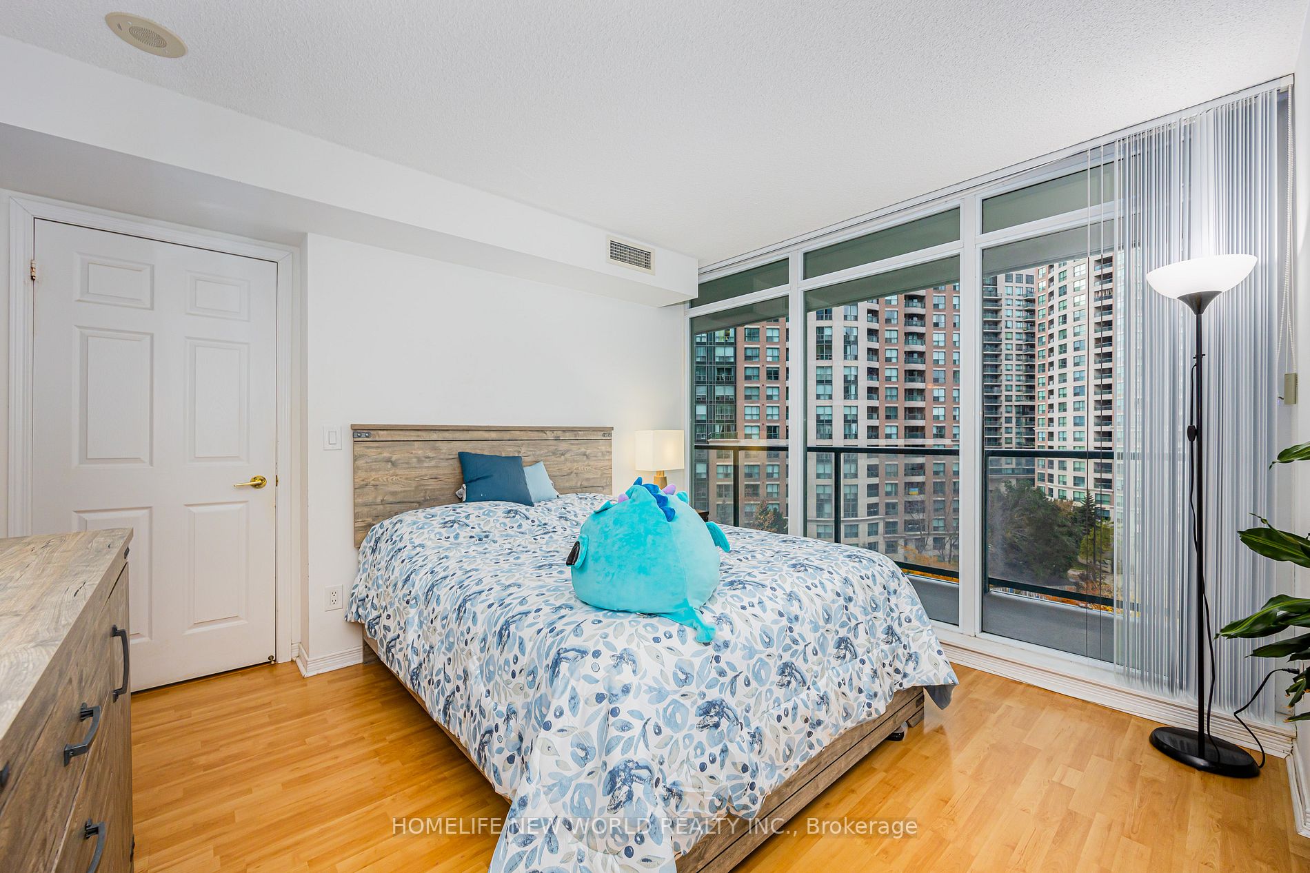 5500 Yonge Street, #710