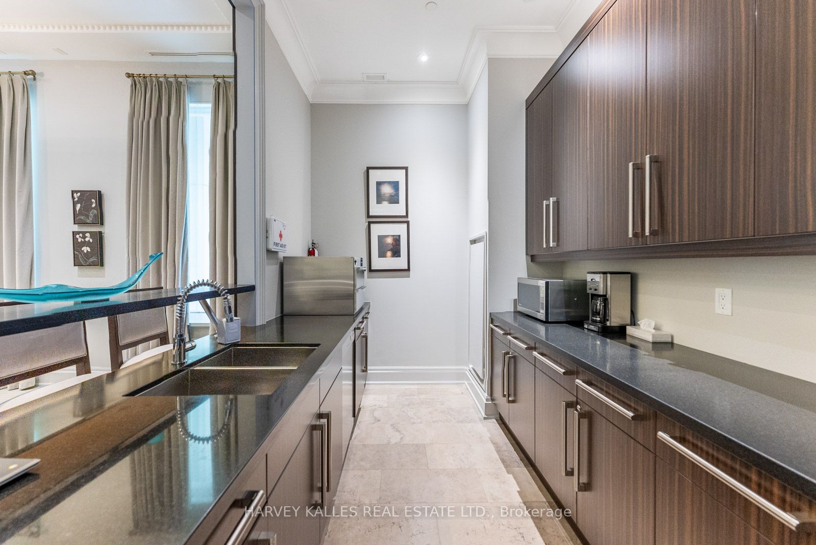 100 Yorkville Ave, #204