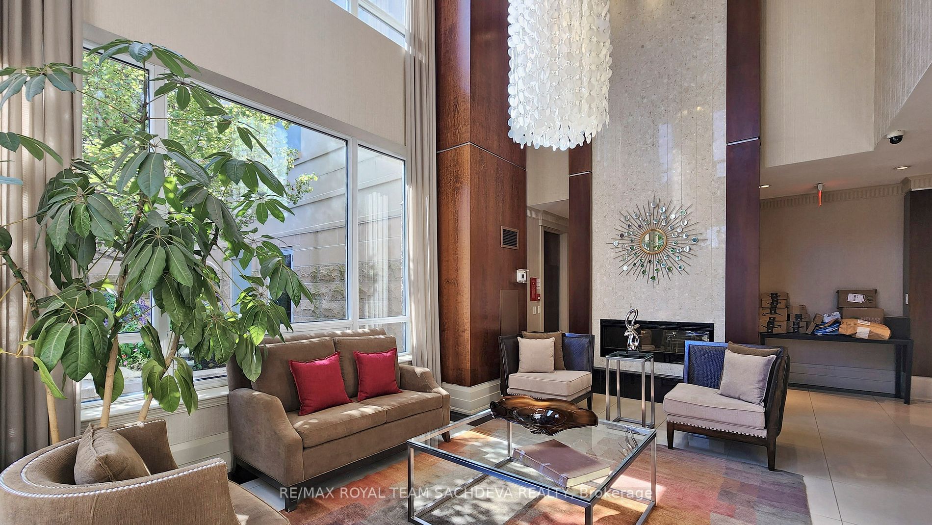 2 Rean Dr, #1208