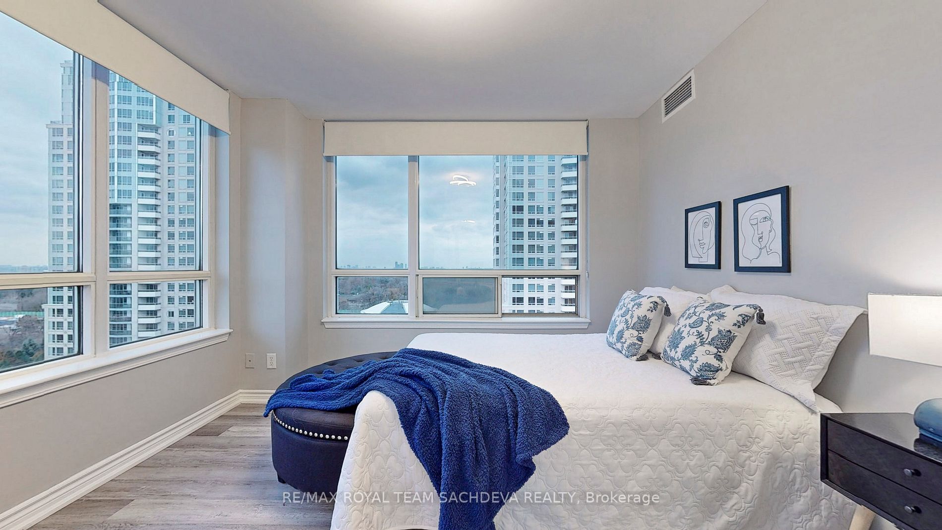 2 Rean Dr, #1208
