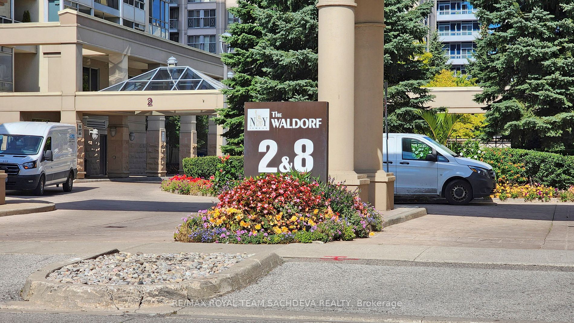 2 Rean Dr, #1208